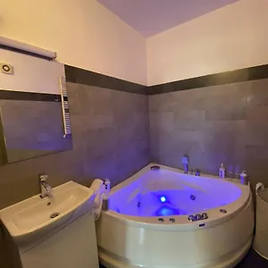 https://casa-morena-rome.it-romehotels.com